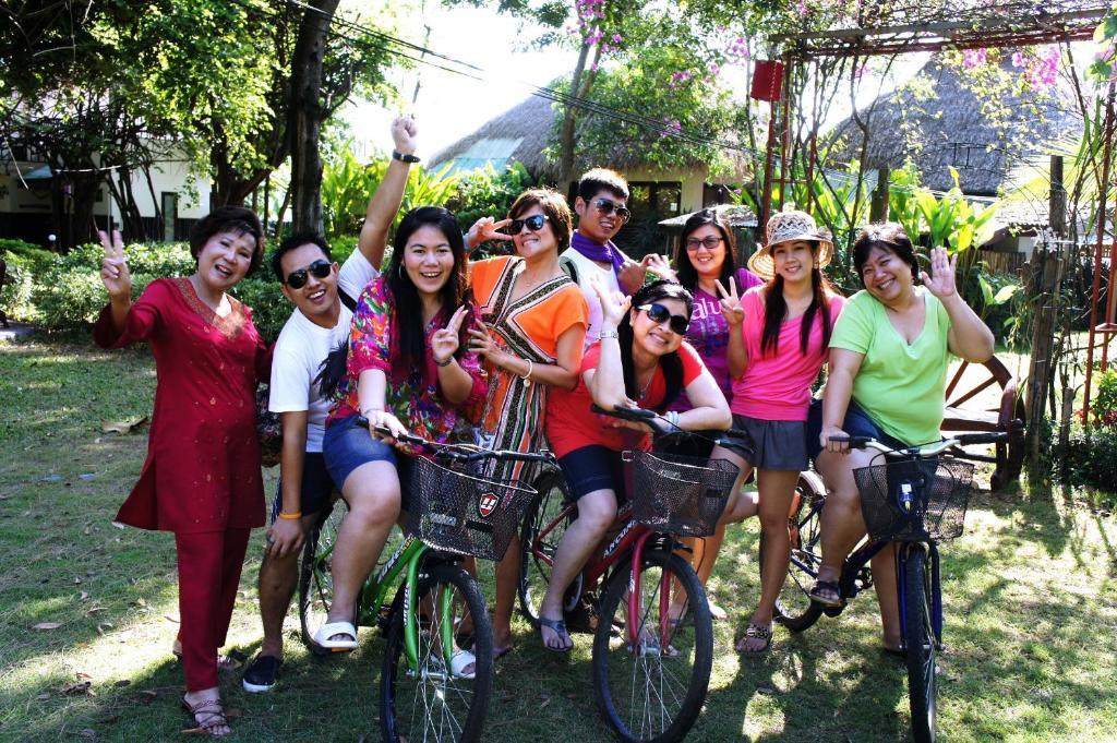 Golden Lake View Boutique Resort Kanchanaburi Exterior foto