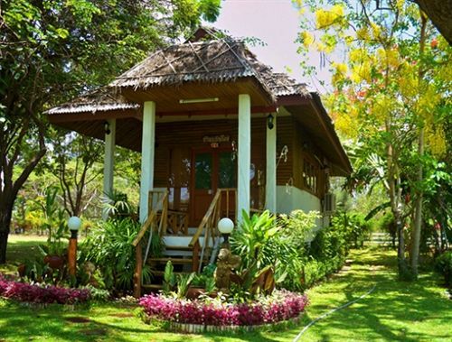 Golden Lake View Boutique Resort Kanchanaburi Exterior foto